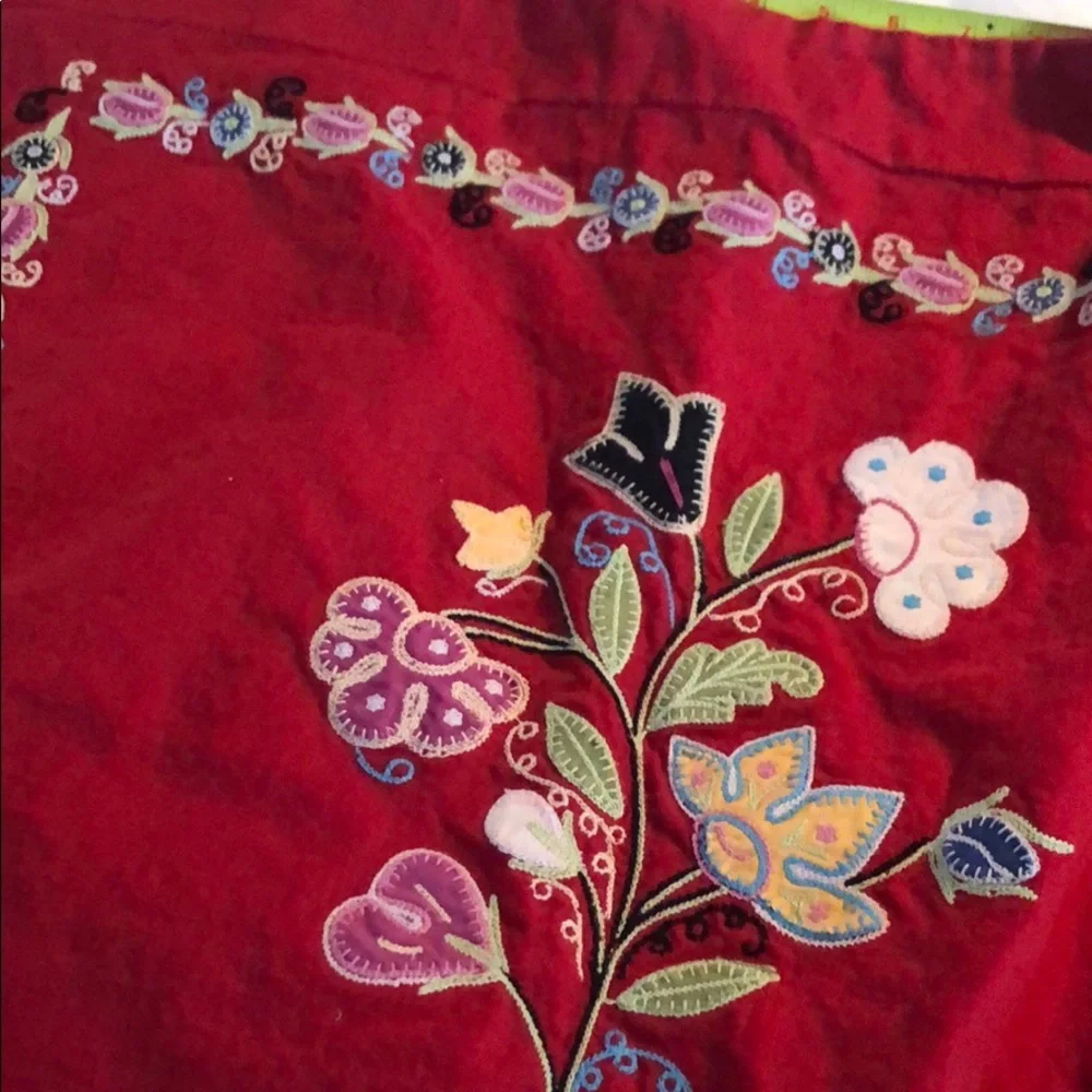 POTTERY BARN. gorgeous red standard sham.